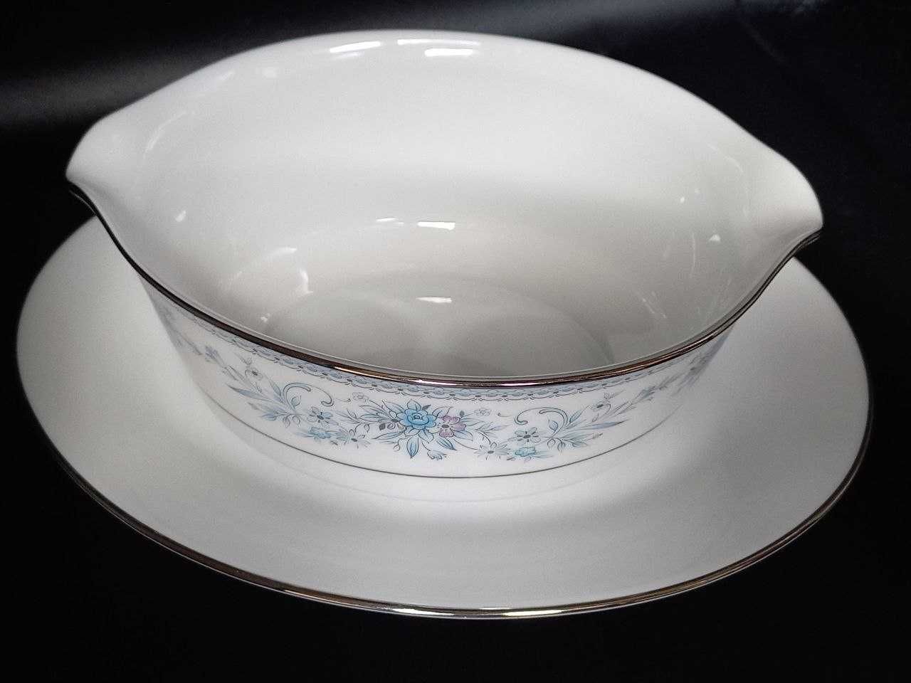 Соусник з підставкою Noritake BLUE HILL. Норітаке