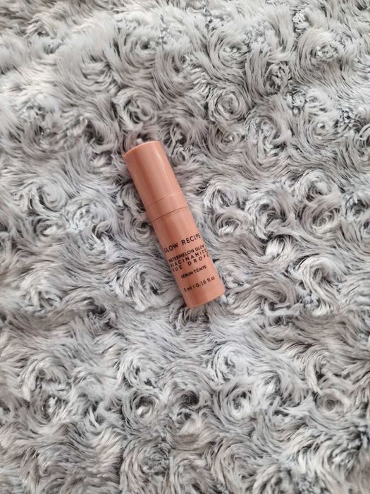 Serum Rozświetlające Watermelon Glow Niacinamide Hue Drops Glow Recipe