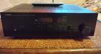 Amplituner stereo Yamaha R-N303D