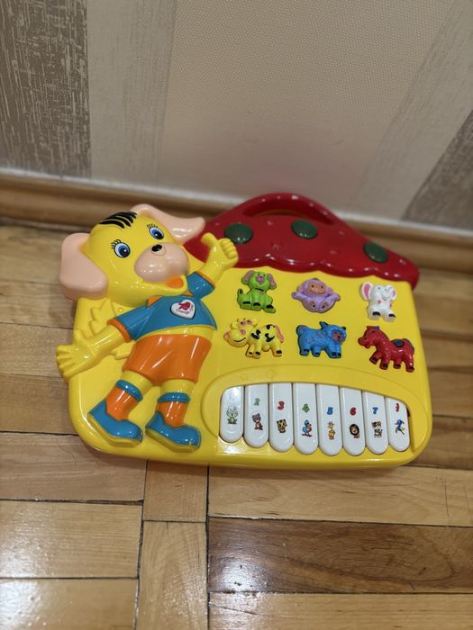 Ігрове дитяче піаніно