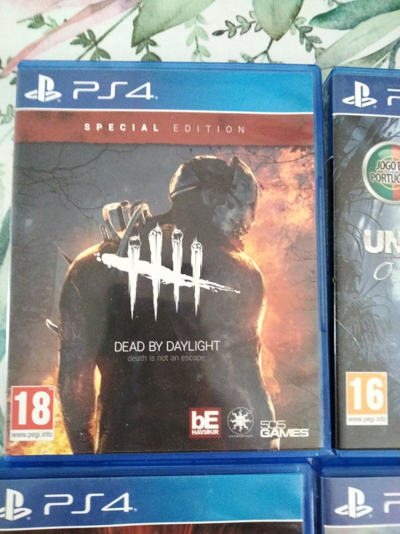 Jogos PS4 os de cima 15€ cada e os de baixo 10€ cada