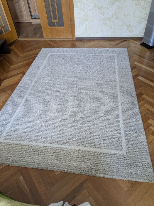 Продам килим tarkket(виробник  Сербія)