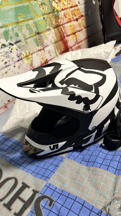 Sprzedam kask fox biały