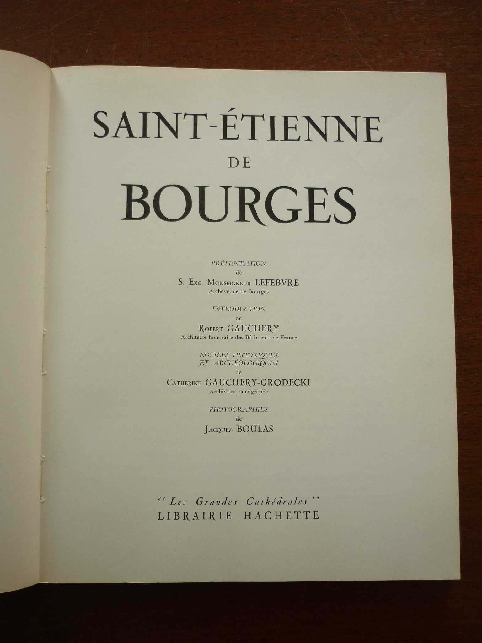 Livro da Catedral de Bourges