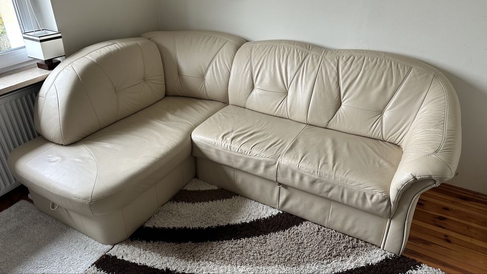 Sofa narożna rozkładana z funkcją spania i pojemnikiem na pościel