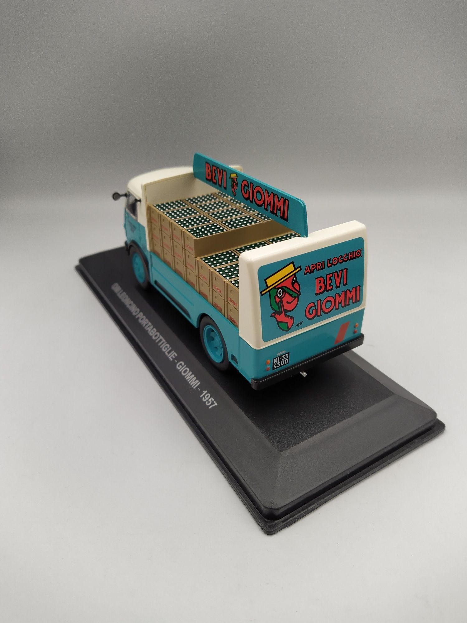 OM leoncinio Portabottiglie Giomi Eaglemoss Altaya 1:43