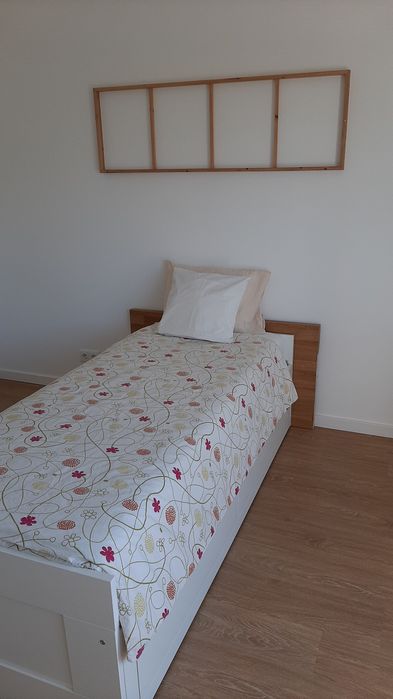 Aluga-se quarto em Benfica