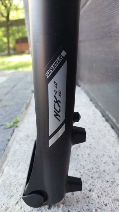 Вилка SR SUNTOUR NCX  d lo hd  28"