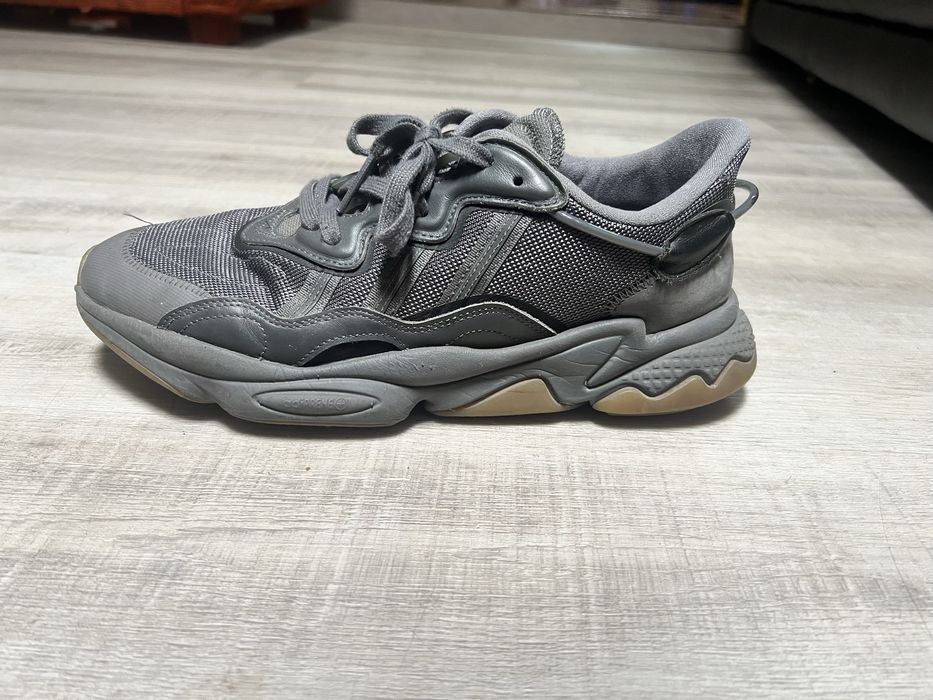Adidas OZWEEGO Cinza – Únicos par – 70€