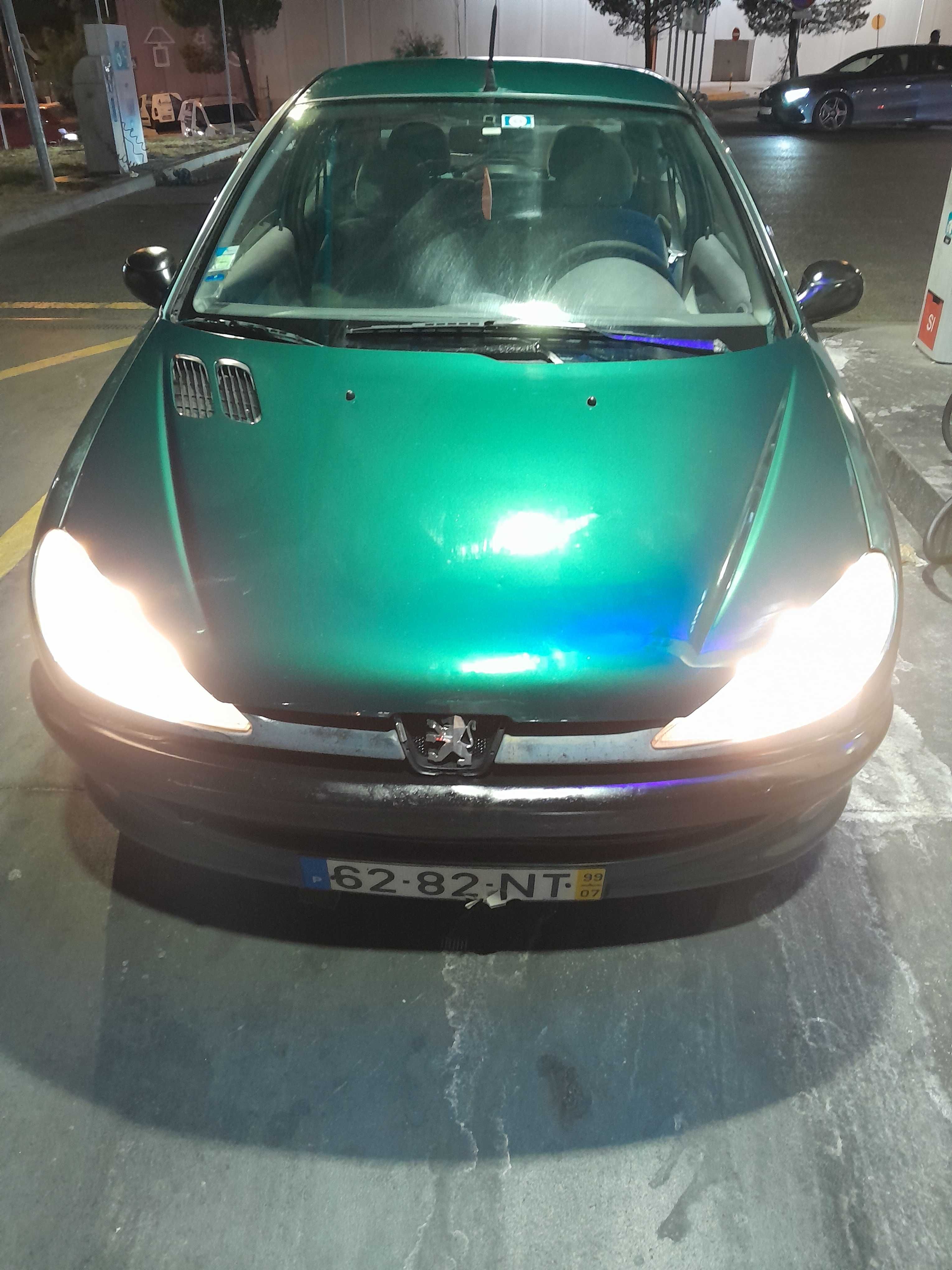 Peugout 206 1.1 gasolina ano 99