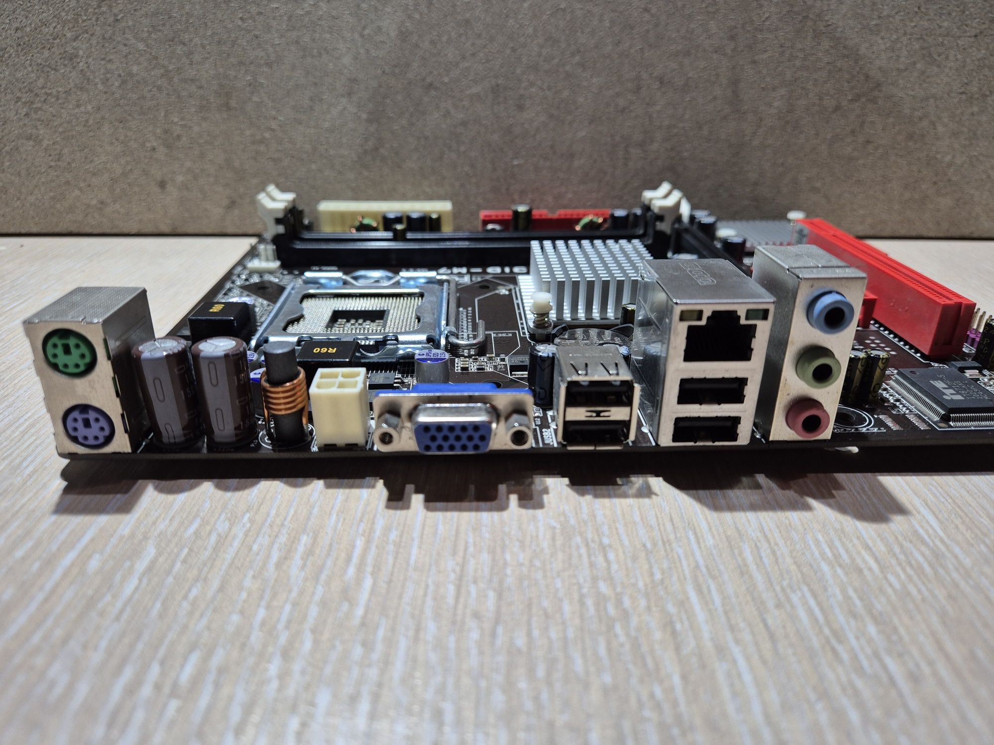 Материнські плати Biostar G31D-M7 ver:8.4, s775, G31, 2×ddr2