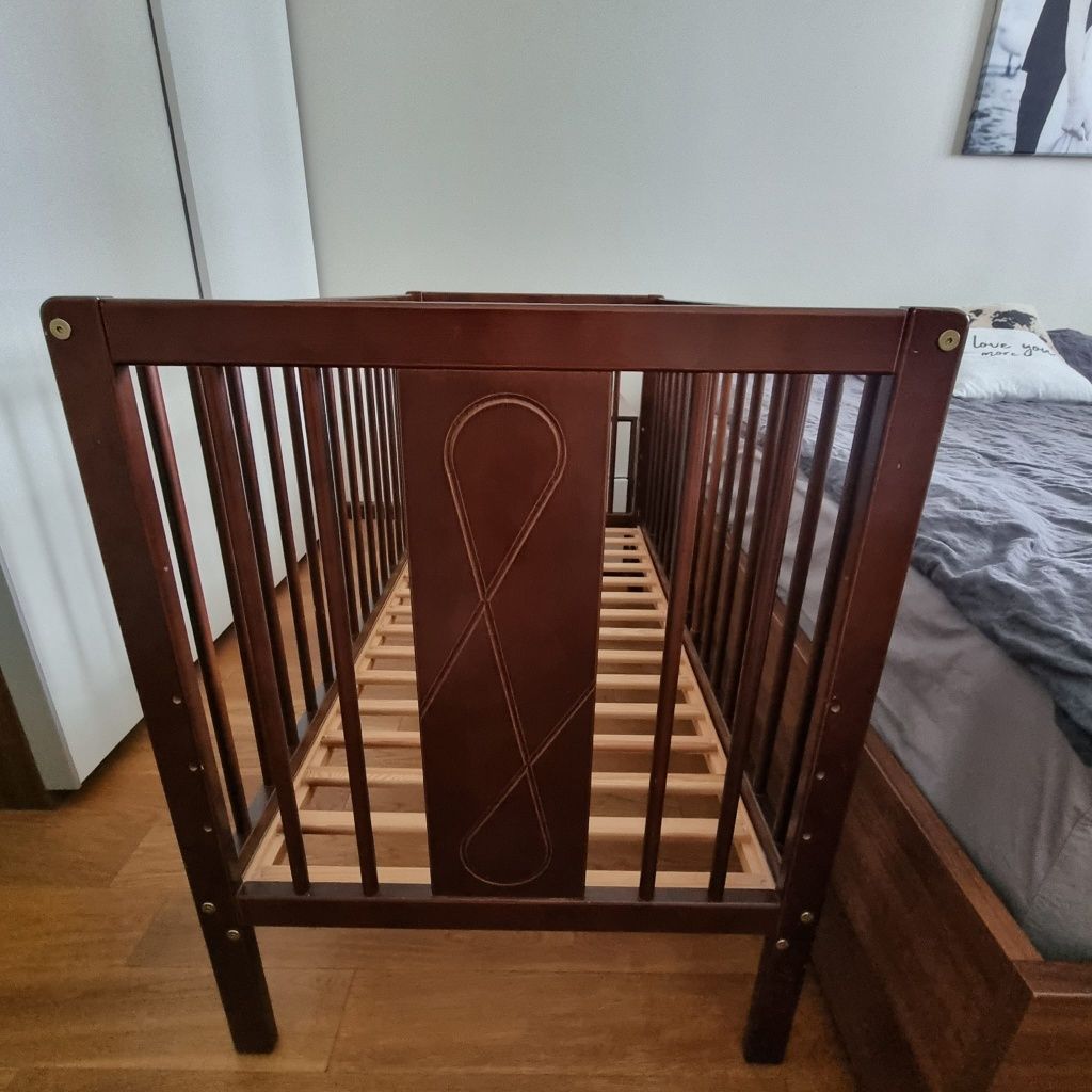 Łóżeczko drewniane + materac New Baby CLASSY