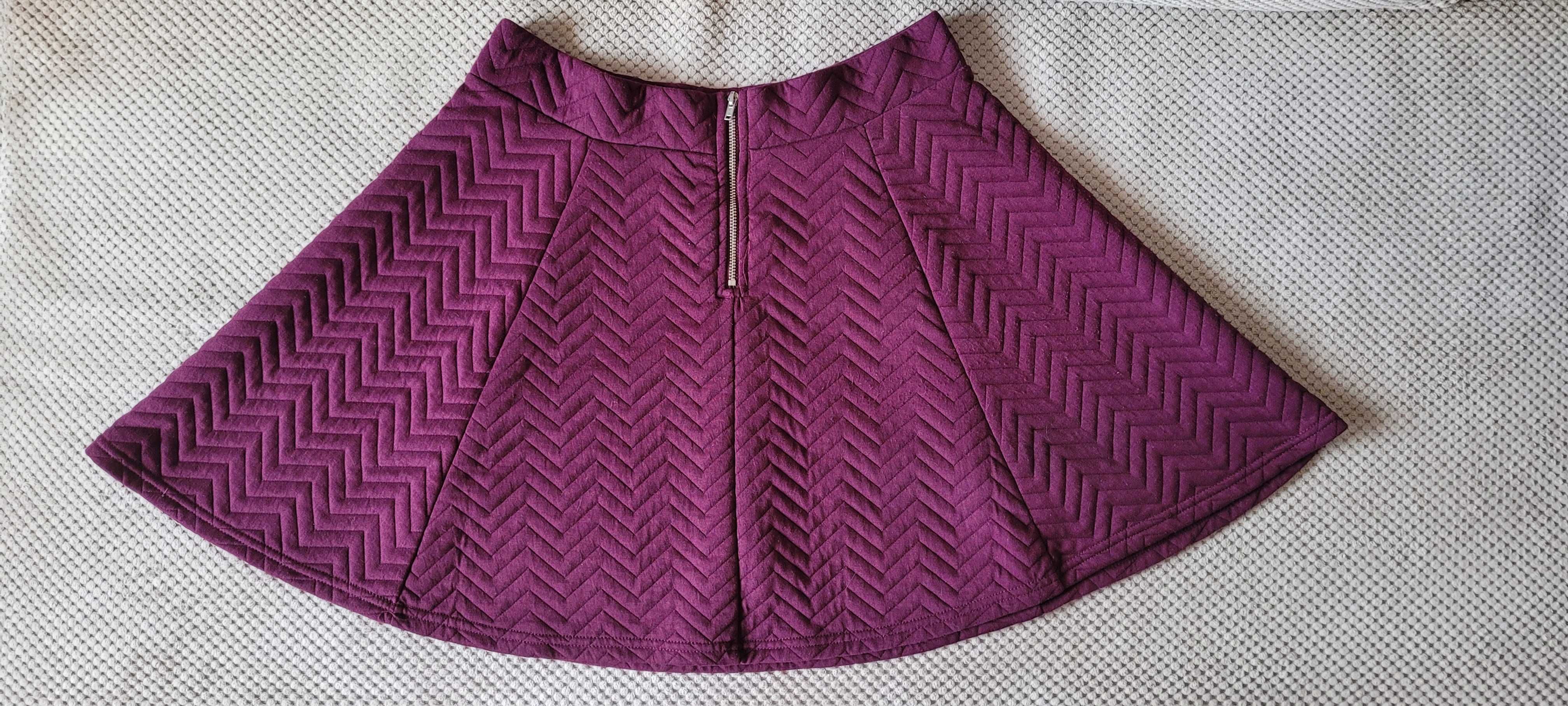 Fioletowa rozkloszowana spódniczka Divided H&M