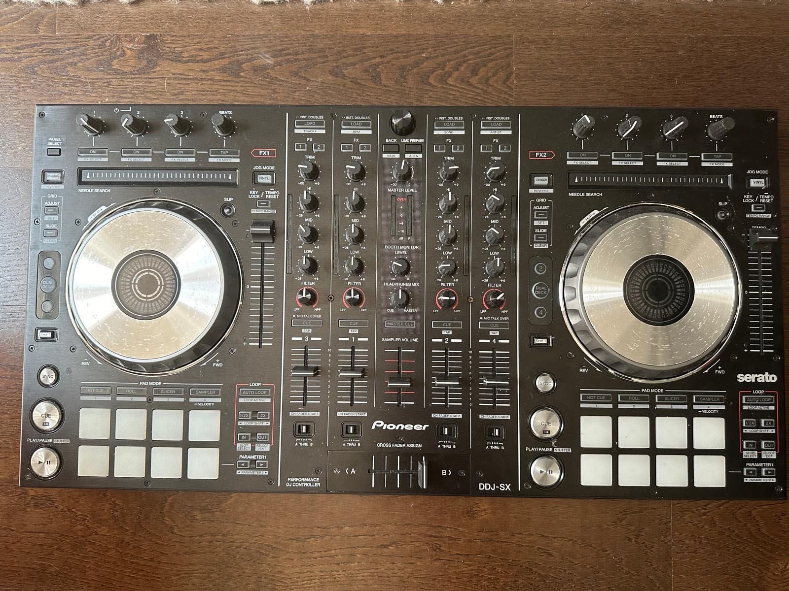 Pioneer DJ controller