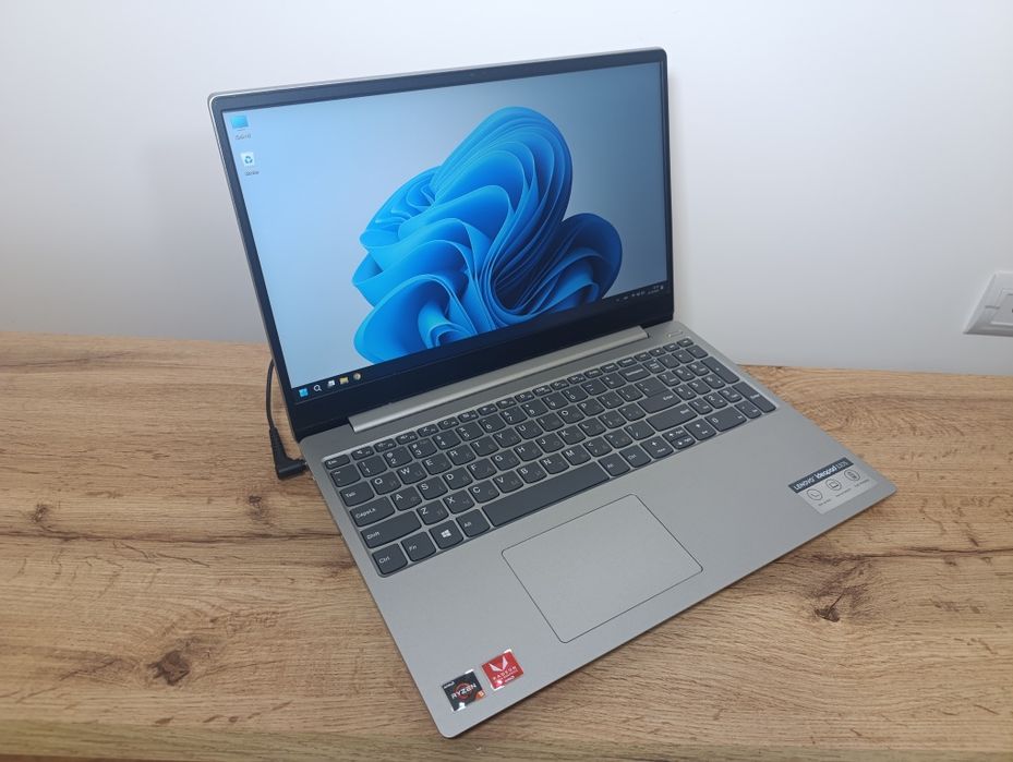 15'6 FHD ноутбук Lenovo Ideapad 330s/Ryzen 5 2500U/8GB DDR4/SSD+HDD