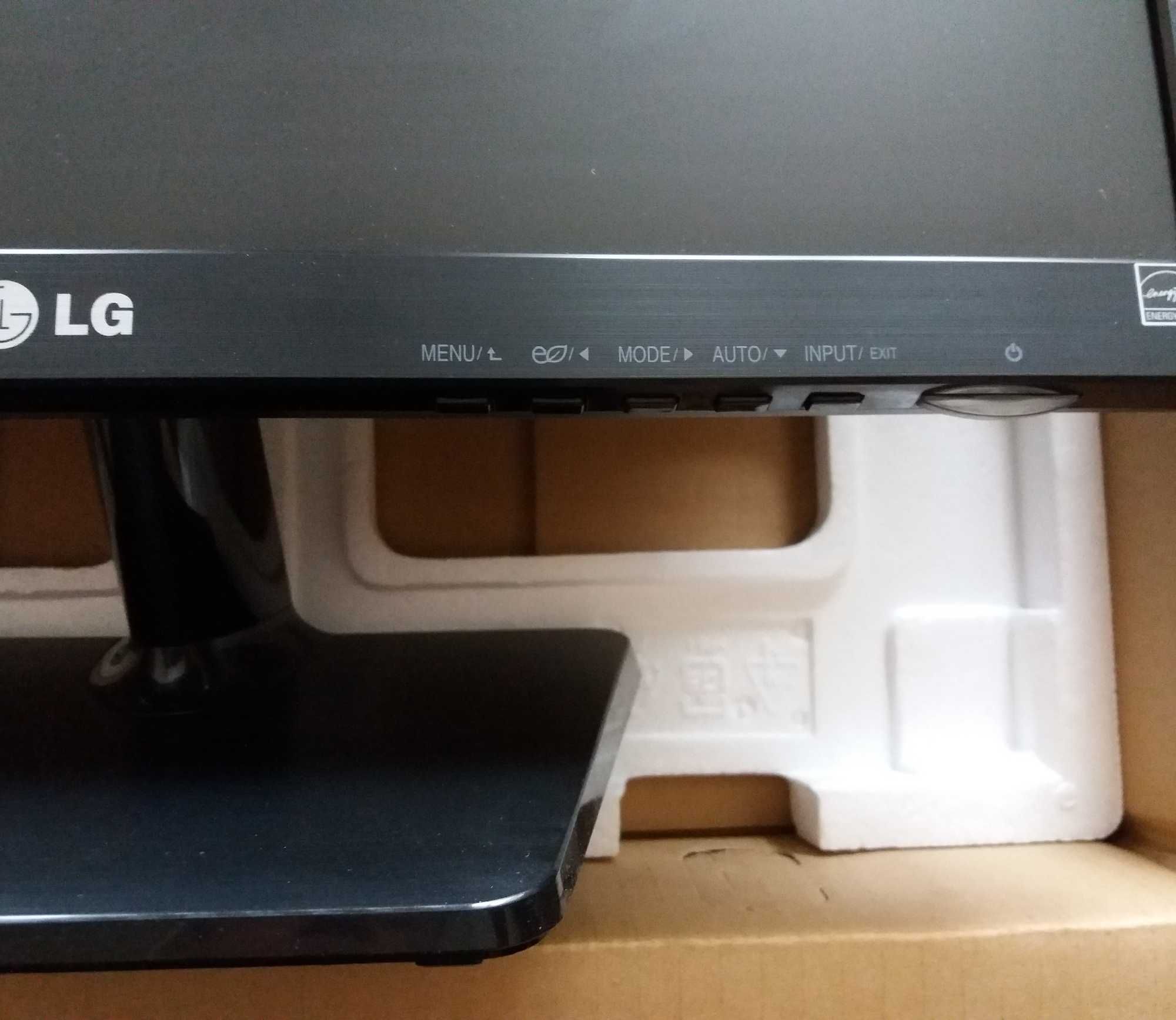 Monitor LG Flatron.