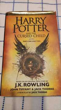 Livro Harry Potter and the cursed child JK Rowling