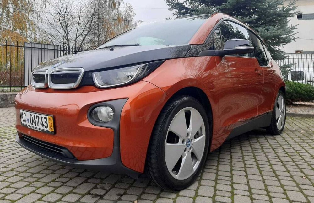 BMW I3 2015 елктромобіль 140 км