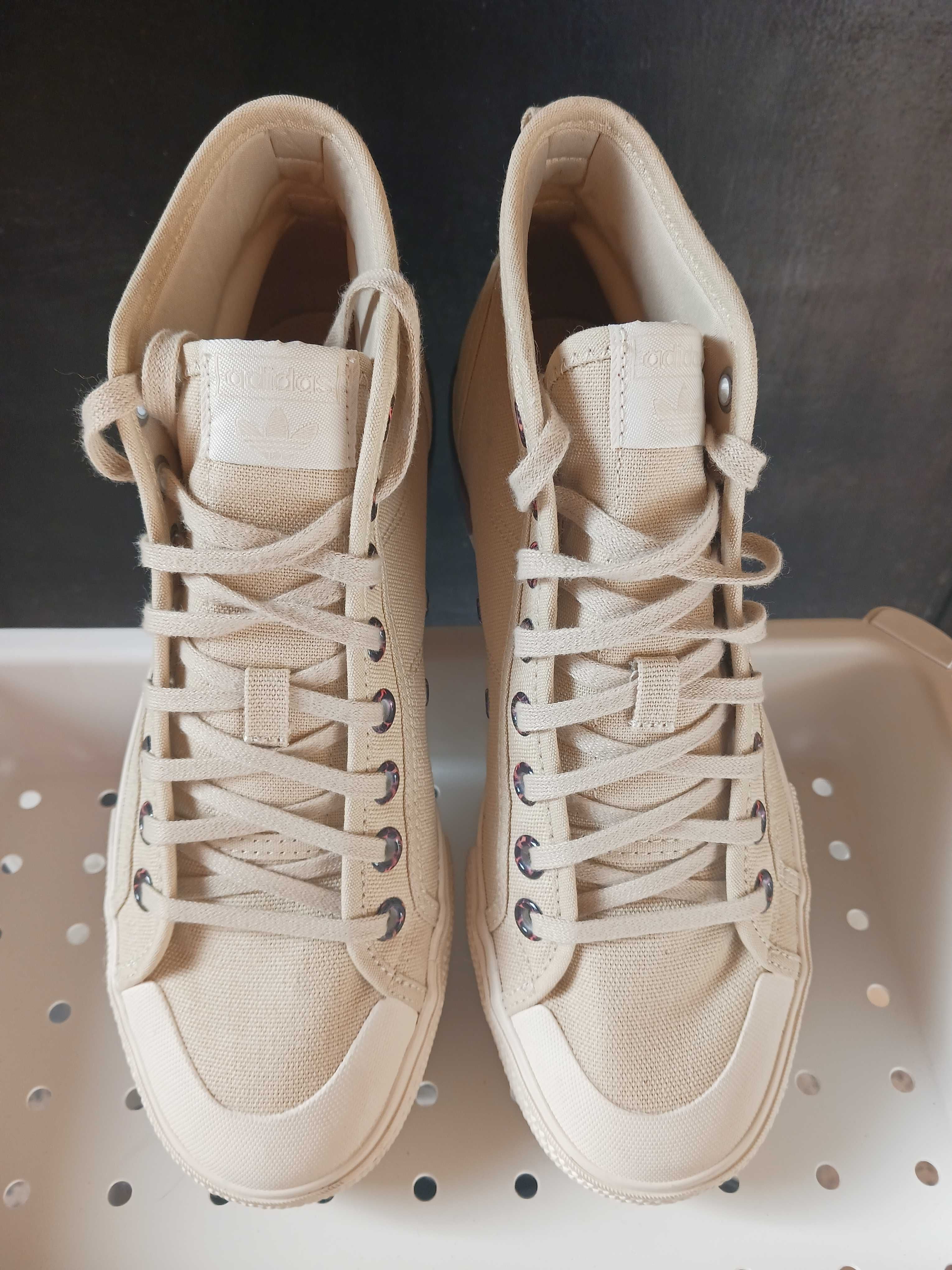 Ténis Bota - Adidas