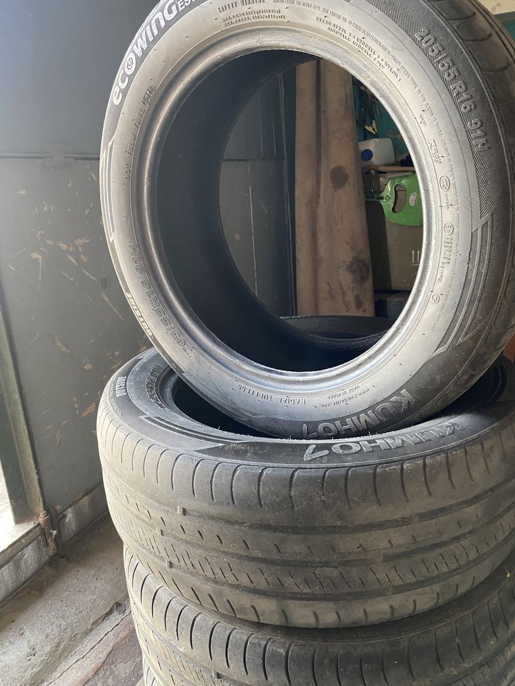 Продам Kumho 205 55 r16