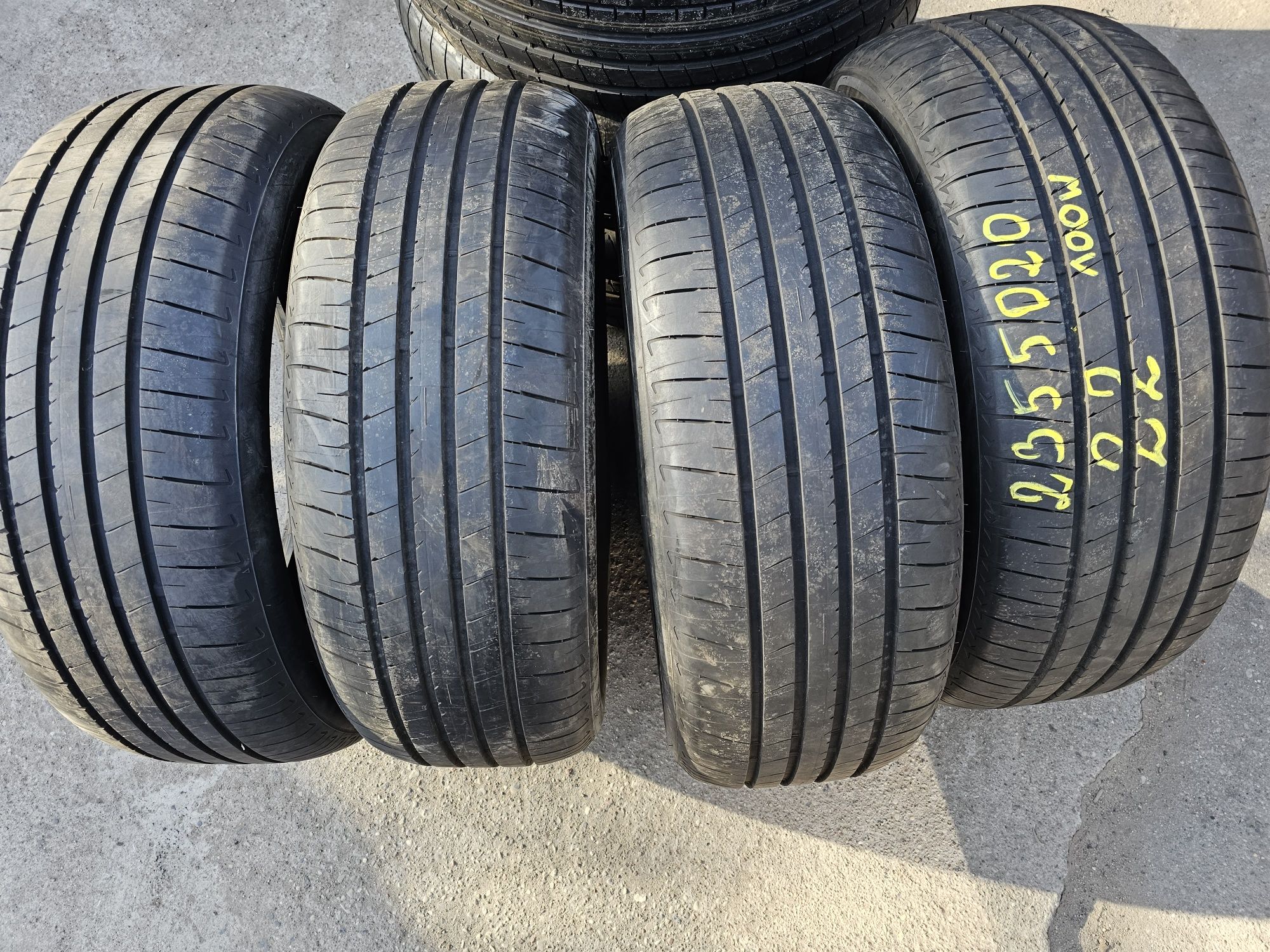 Opony Letnie Nowe Demo R20 235/50-Bridgestone-22Rok