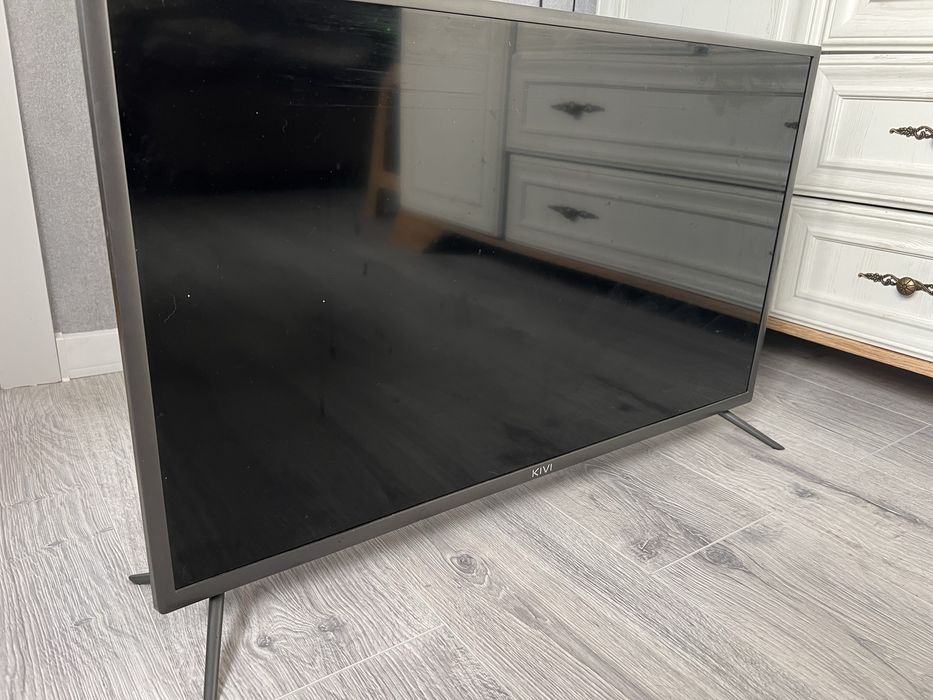 Телевизор Kivi диагональ 32 НЕ смарт обычный