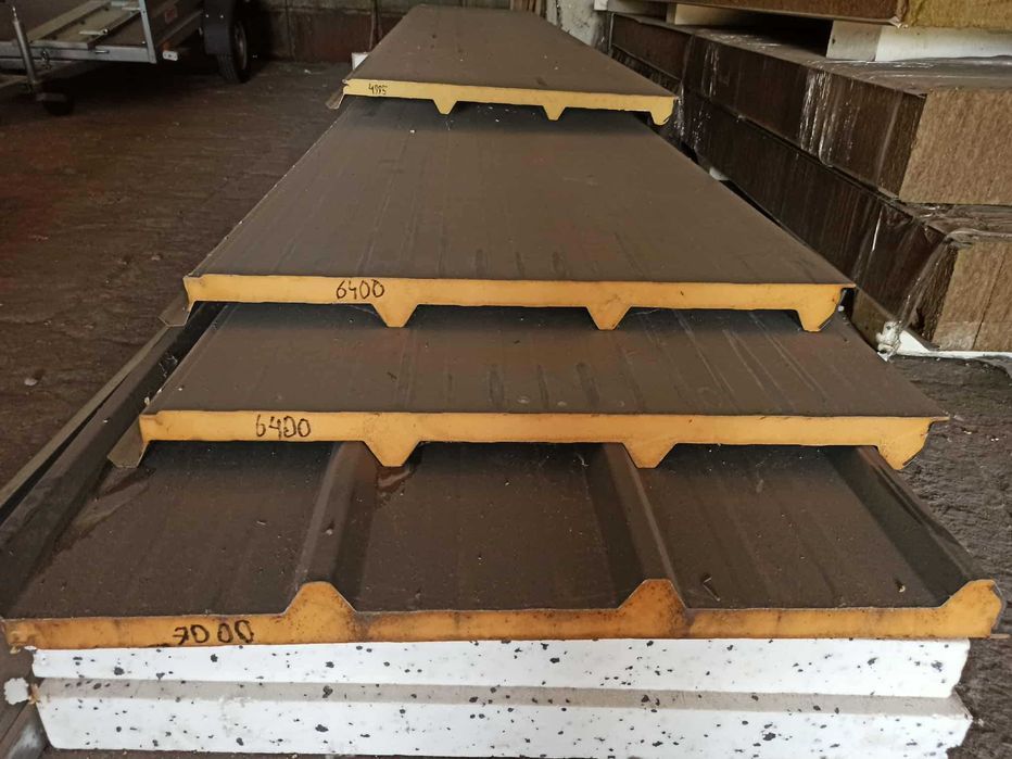 Płyta warstwowa ścienna  I i II gat. Hala, Garaż, Wiata, gr. 40 mm.  2