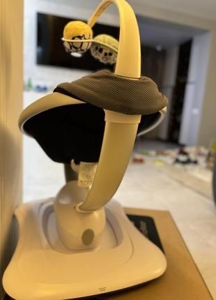 Заколисуючий центр 4moms