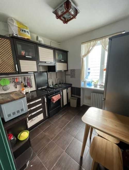 Продам 3-комнатную крупногабаритную квартиру в Центре Каменского. Ir