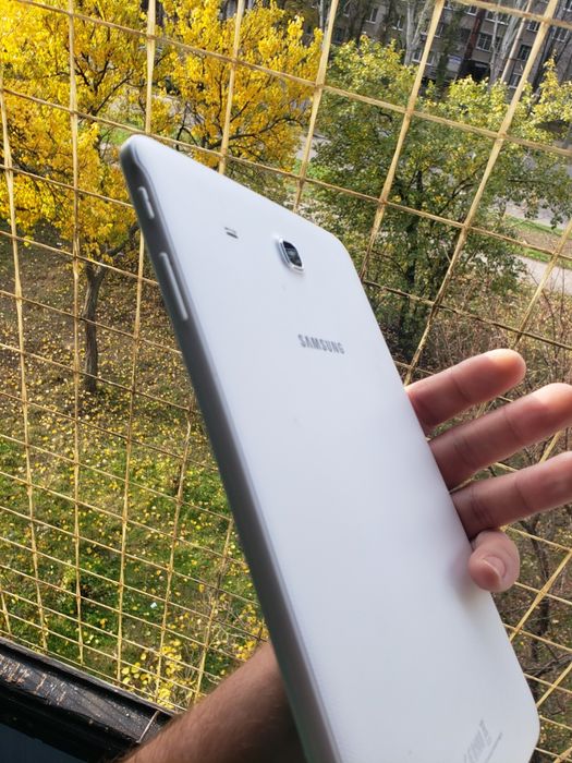 Продам планшет Samsung Galaxy tab
