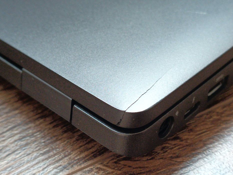 Продам ноутбук Dell Latitude 5501 і7-9850h 16GB 512GB MX150 (4348)