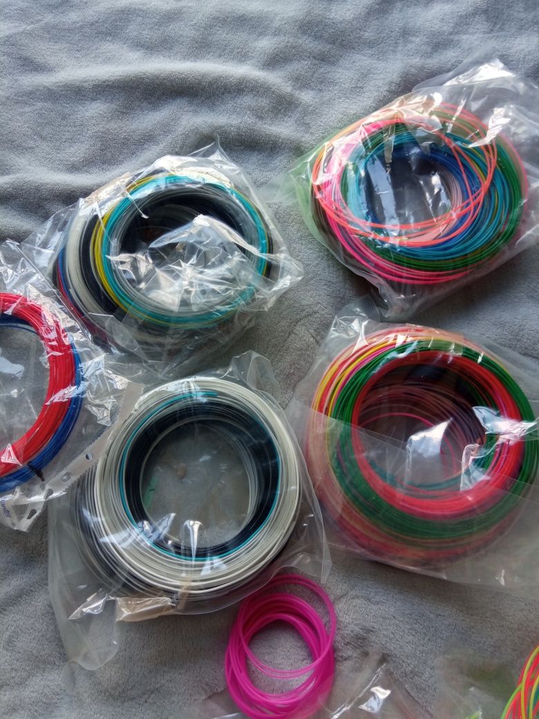Sprzedam filament drukarka 3d - 100m filamentu