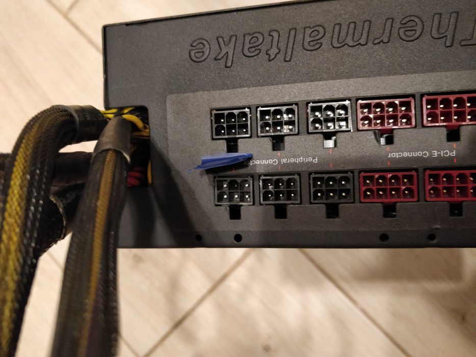Блок питания Thermaltake Toughpower 1500w 80 PLUS Silver