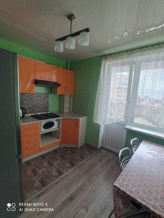 Квартира на добу в новобудові недалеко від аеропорта, платна стоянка