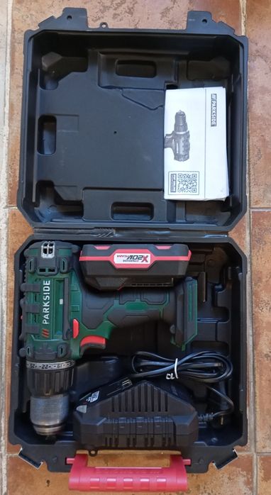 Aparafusadora Parkside 20V com bateria e carregador