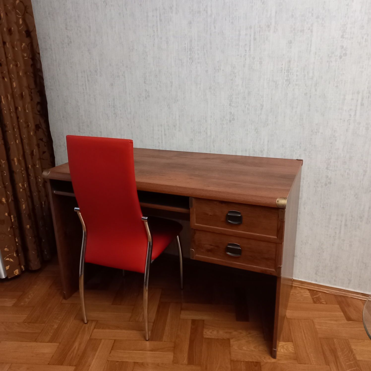 двокімнатна сталінка, пл.  Льва Толстого, Бессарабка, вул.  Ш Руставелі