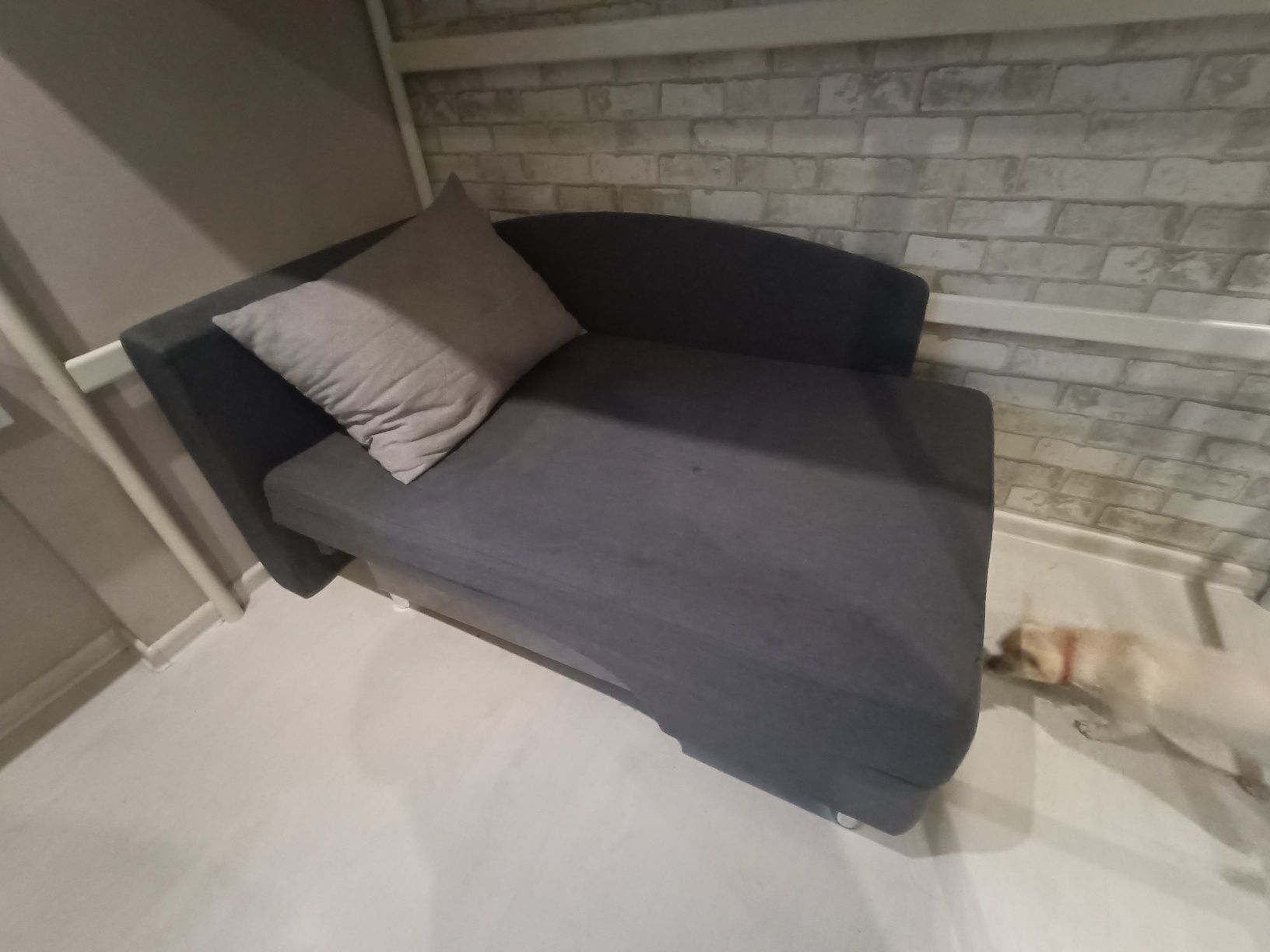 Rozkładana sofa jednoosobowa