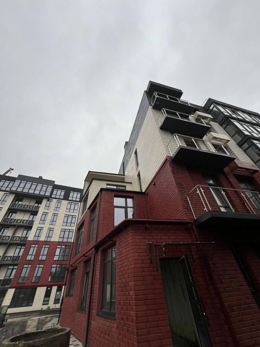 Продаж 4к квартири на Чупринки, елітний новобуд в історичній частині