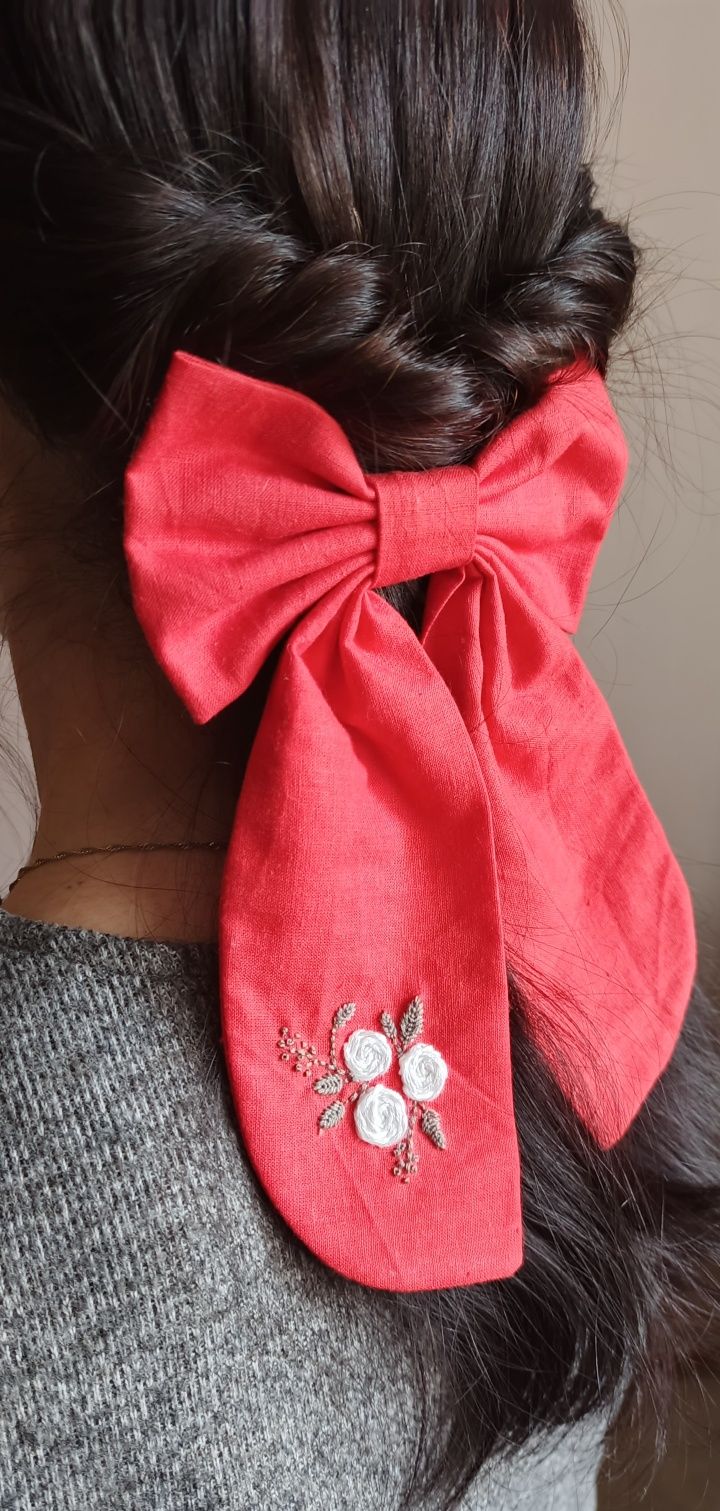 Haftowana biżuteria - kokarda do włosów handmade