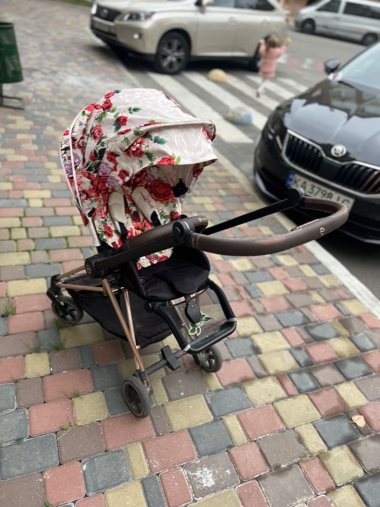 Продам коляску Cybex