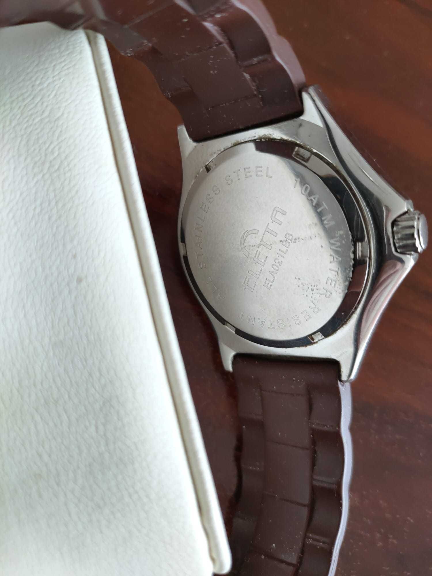 Relógio Eletta, modelo Vilamoura, com 7 braceletes - Como Novo.