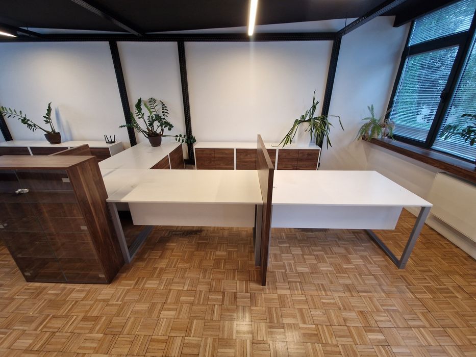 Zestaw mebli biurowych serwis salon lada gablota szafki