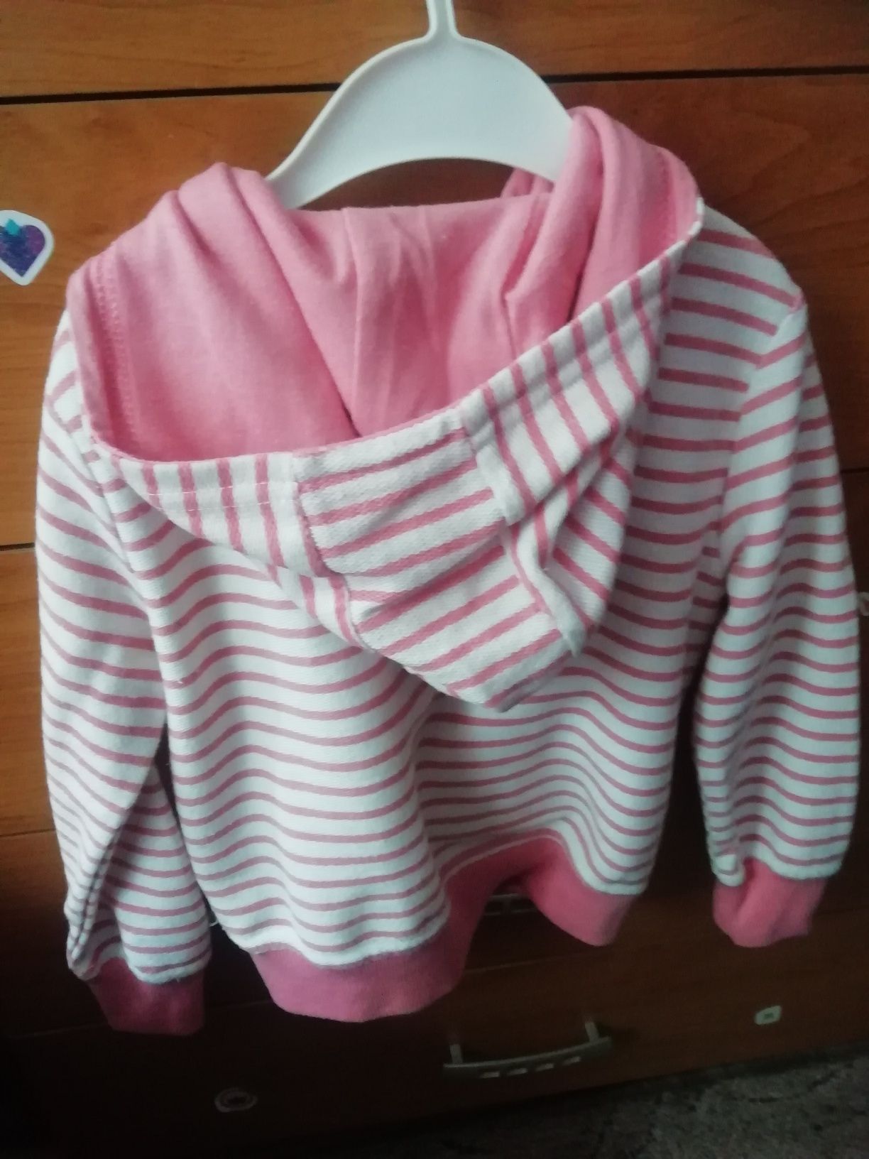 Bluza z Kik dla dziewczynki rozmiar 98