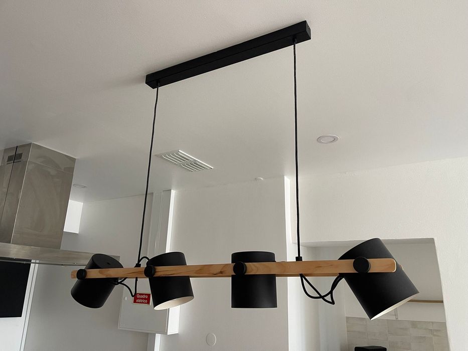 Conjunto de candeeiros de tecto