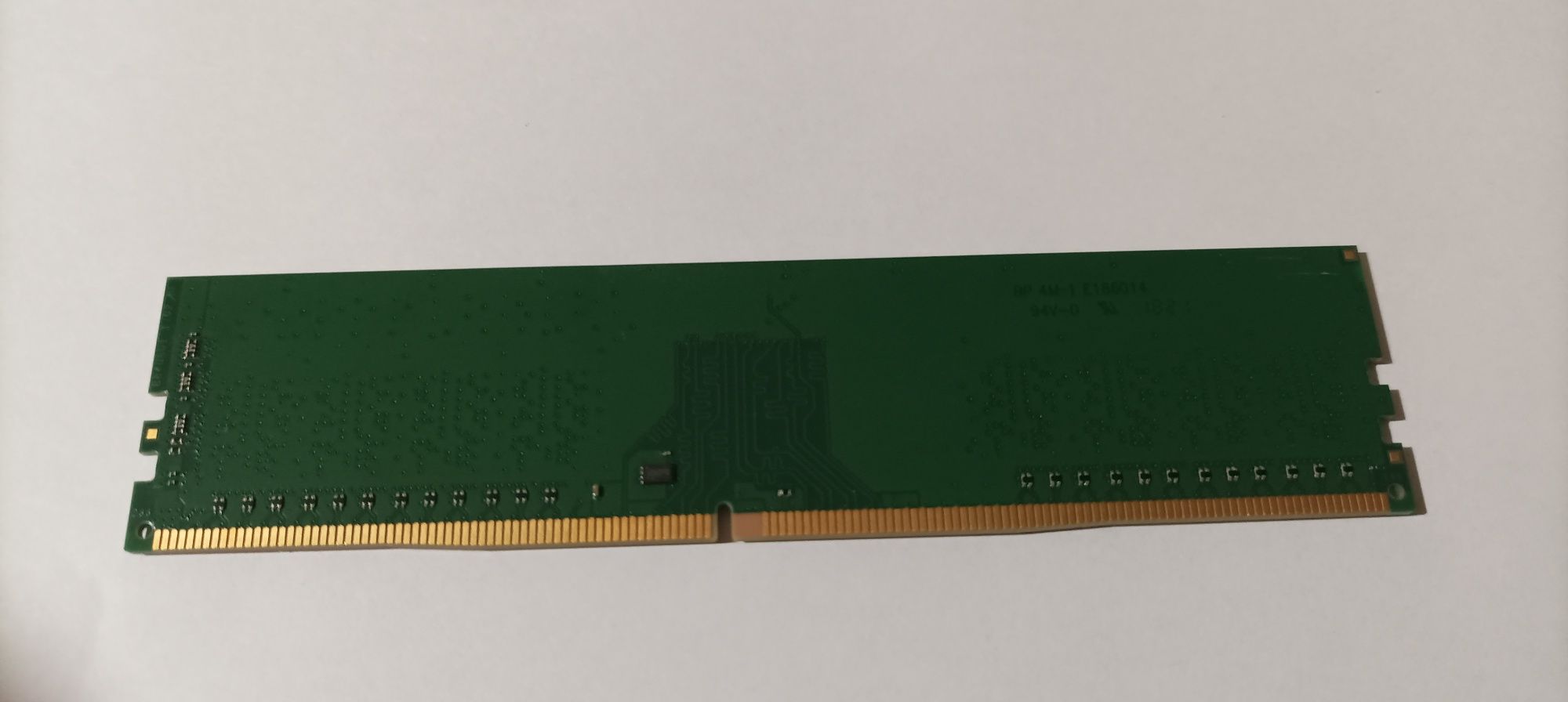 DDR 4  ADATA 8 gb оперативная память.