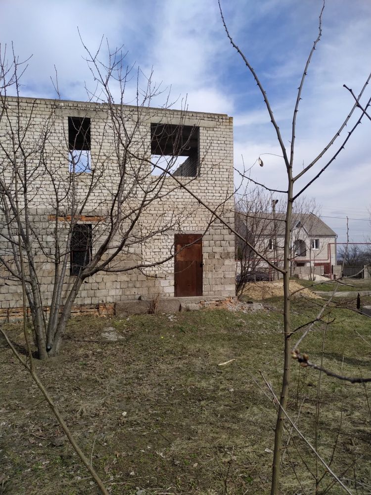 Продам недостроенный дом
