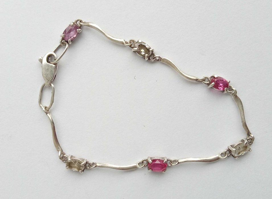 Браслет з каменями. Срібло 925 проба, розмір 19 см