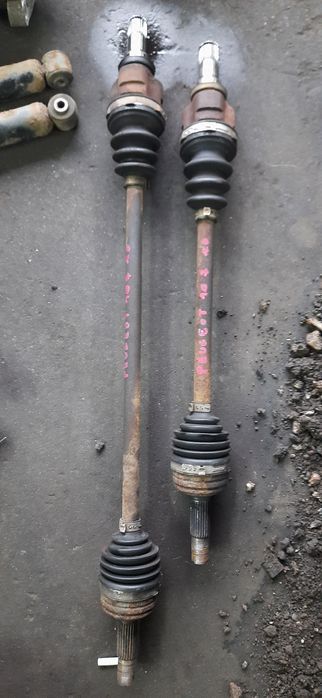 Półosie przeguby peugeot 107 1.0