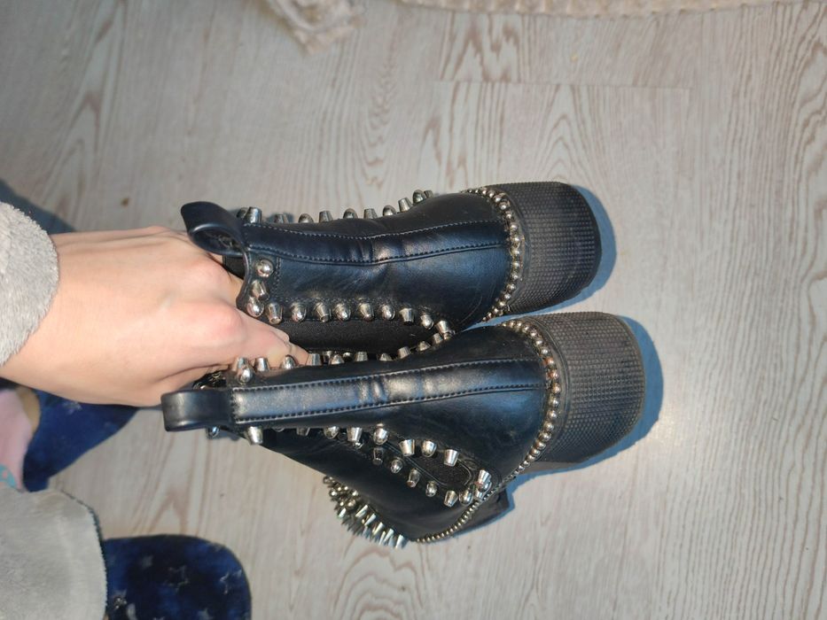 Ботинки челси с шипами