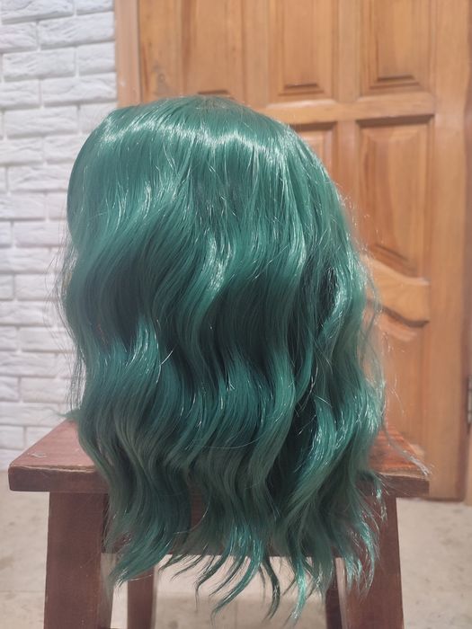 Перука темно зелена косплей